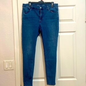 Old Navy Jeans Size 14. High Rise and Super Skinny